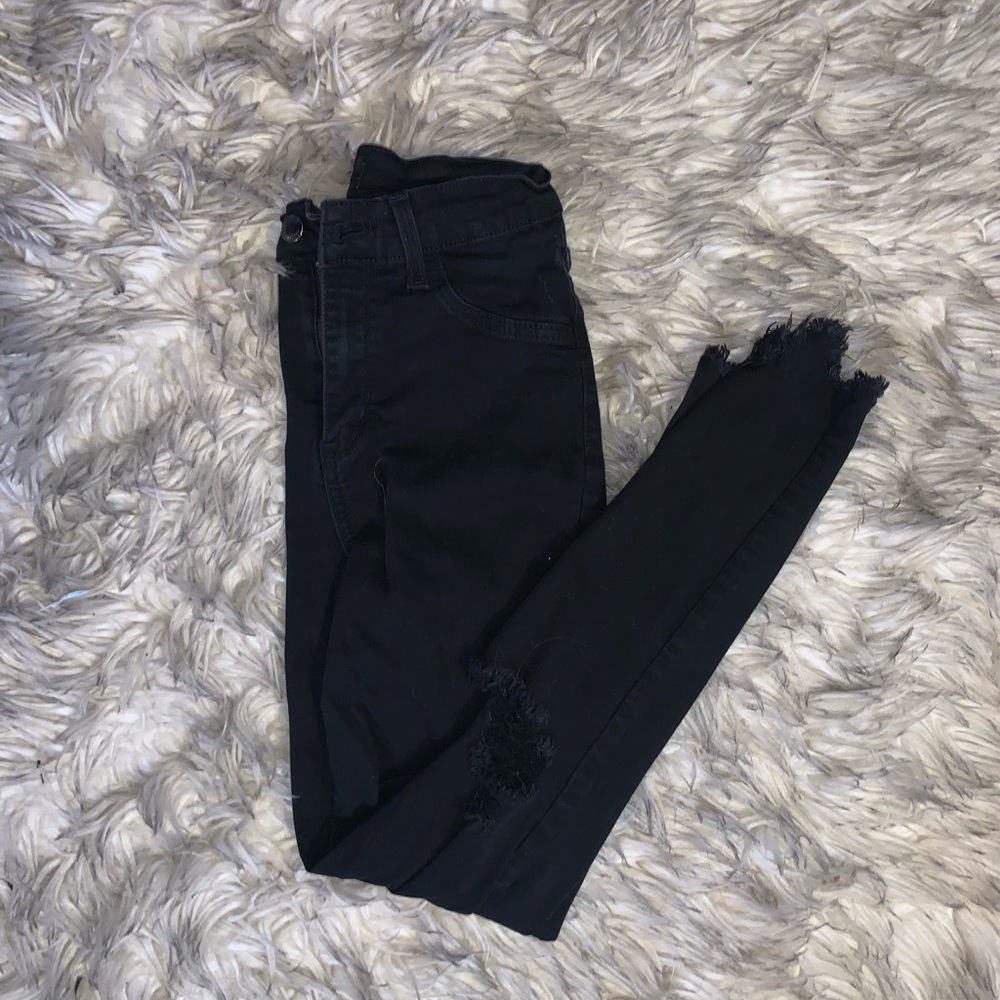 Fashion Nova Distressed Skinny jeans